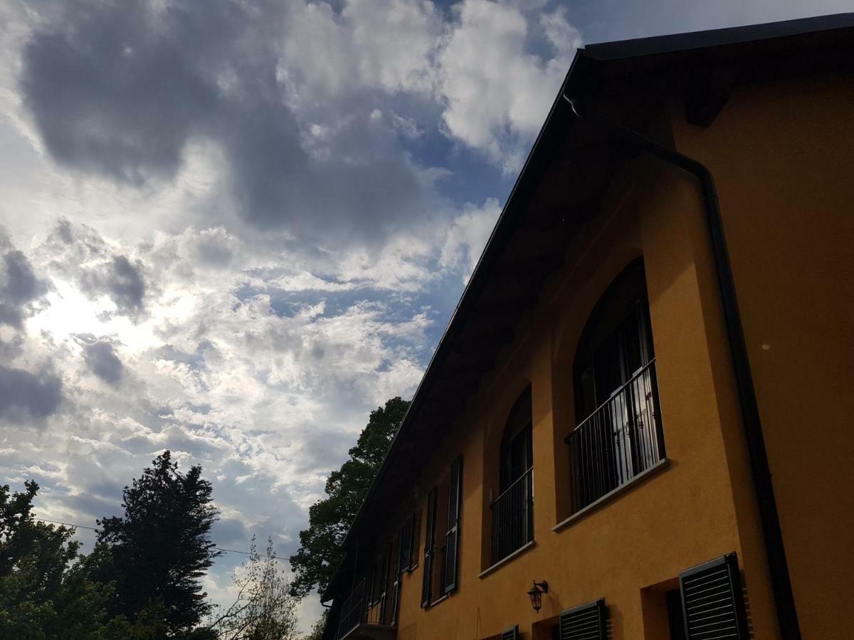 Cascina Ghitin Relais Guest House Asti Exterior photo